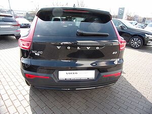 Volvo  B3  Plus Dark 2WD