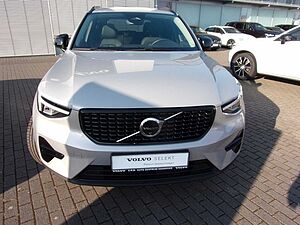 Volvo  B3 Plus Dark 2WD