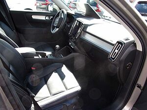 Volvo  T3  Momentum Pro 2WD