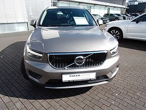 Volvo  T3  Momentum Pro 2WD