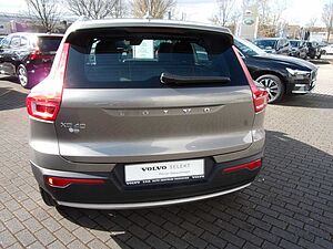 Volvo  T3  Momentum Pro 2WD