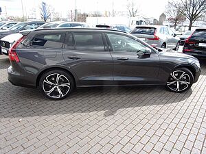 Volvo  B4  Kombi Plus Dark