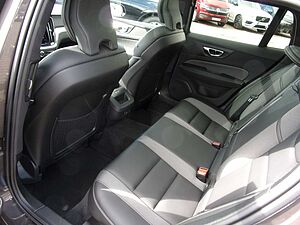 Volvo  B4  Kombi Plus Dark