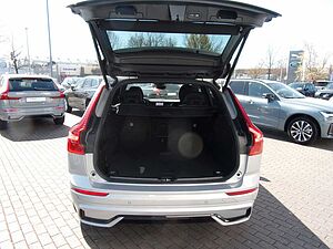 Volvo  B4 Plus Dark 2WD