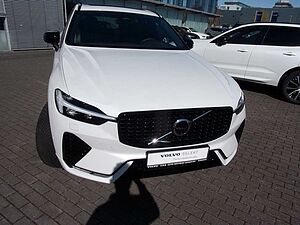 Volvo  B4 Plus Dark 2WD