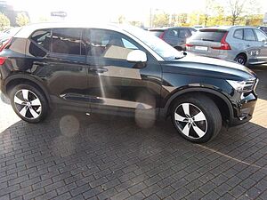 Volvo  T3 Momentum Pro 2WD