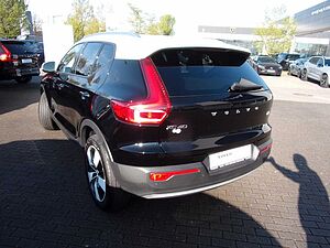 Volvo  T3 Momentum Pro 2WD