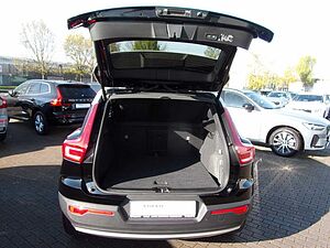 Volvo  T3 Momentum Pro 2WD