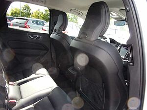 Volvo  B4 Inscription 2WD