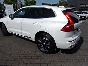 Volvo  B4 Inscription 2WD