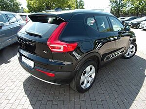 Volvo  T2 Momentum Pro 2WD