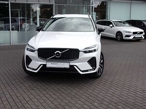 Volvo  XC60 Plus Dark 2WD