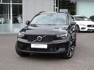 Volvo  XC40 Plus Dark 2WD
