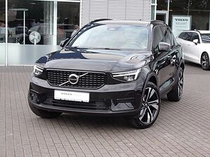Volvo  XC40 Plus Dark 2WD