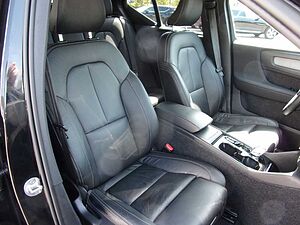 Volvo  B4 Plus Bright 2WD