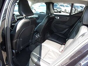 Volvo  B4 Plus Bright 2WD