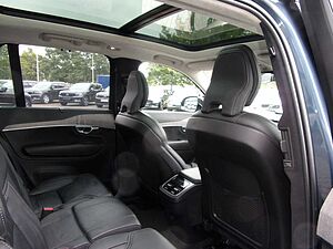 Volvo  B5 Ultimate Dark AWD