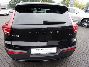 Volvo  B3 Plus Dark 2WD