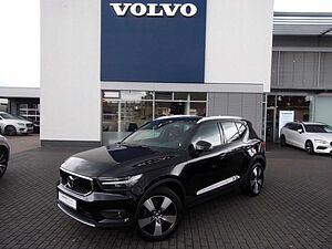Volvo  B4 Momentum Pro AWD