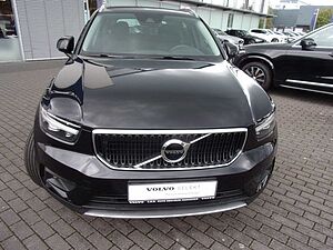 Volvo  B4 Momentum Pro AWD