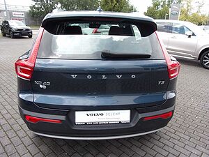 Volvo  T3 Momentum Pro 2WD