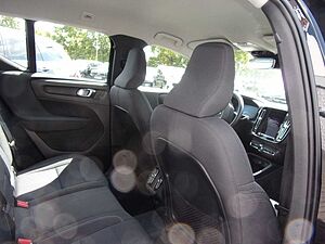 Volvo  T3 Momentum Pro 2WD