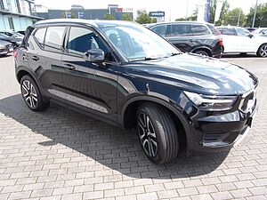 Volvo  T3 Momentum Pro 2WD