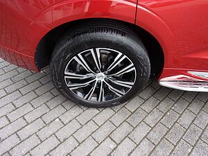 Volvo  B4 Inscription 2WD