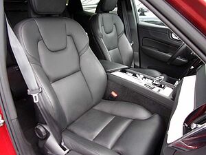 Volvo  B4 Inscription 2WD