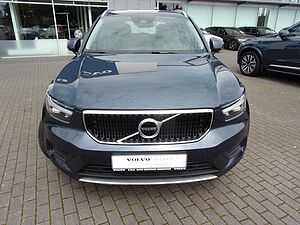 Volvo  T3 Momentum Pro 2WD