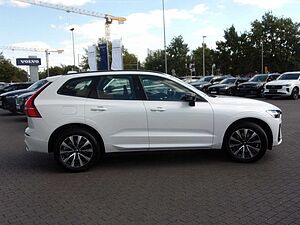 Volvo  Plus Dark 2WD