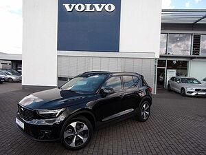 Volvo  B3  Plus Dark 2WD