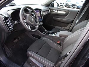 Volvo  B3  Plus Dark 2WD