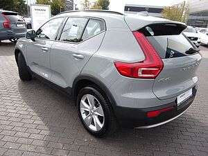 Volvo  T2 Essential 2WD