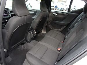 Volvo  T2 Essential 2WD