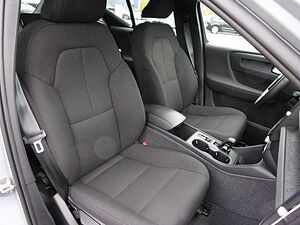 Volvo  T2 Essential 2WD