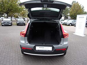 Volvo  T2 Essential 2WD