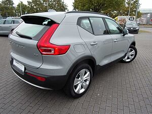 Volvo  T2 Essential 2WD