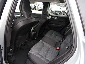Volvo  B4 Core 2WD