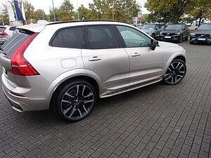 Volvo  B4 Ultimate Dark AWD
