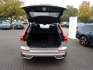 Volvo  B4 Ultimate Dark AWD