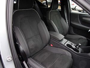 Volvo  T2 Core 2WD