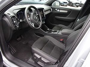 Volvo  T2 Core 2WD