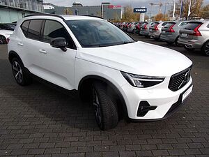 Volvo  T2  Plus Dark 2WD