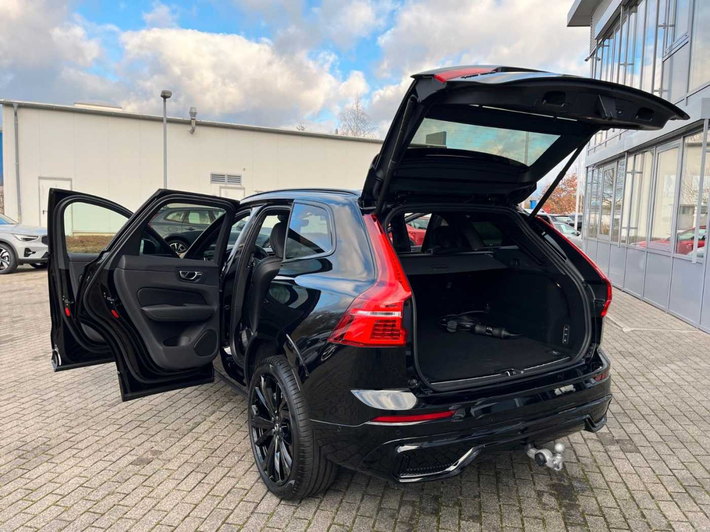 Volvo  T8 AWD Geartr. ULTRA BLACK EDITION