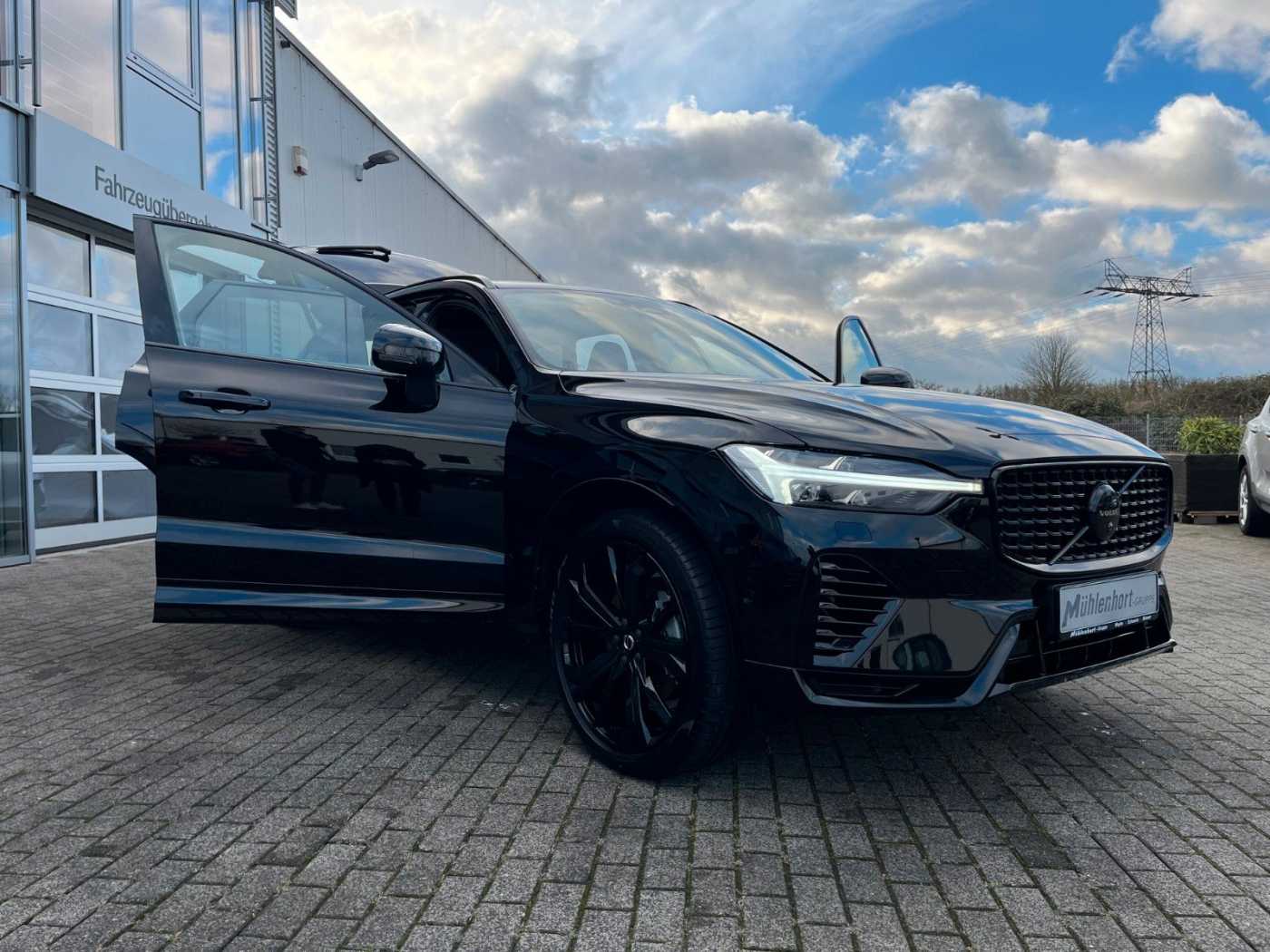 Volvo  T8 AWD Geartr. ULTRA BLACK EDITION