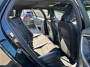 Volvo  D4 Linje Business - AHK - Scheckheft -  GSD