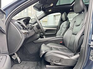 Volvo  B5 D AWD Geartronic R-DESIGN - AHK - Pano -