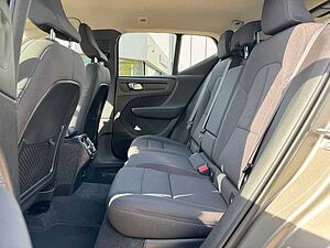 Volvo  T3 MOMENTUM PRO - Kamera - Keyless - LED -