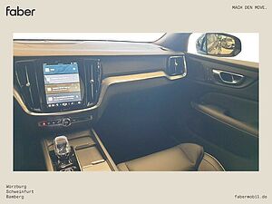Volvo  B5 Ultimate Dark AWD